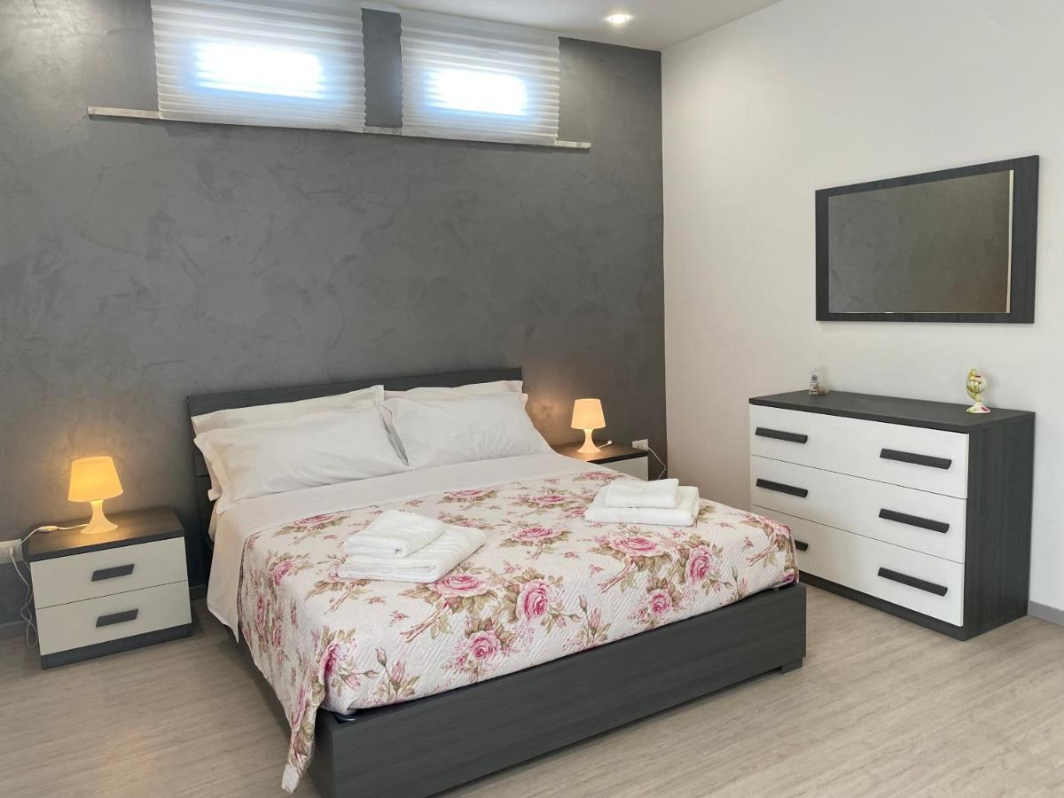 Melitta Apartment Giardini Naxos Eksteriør bilde